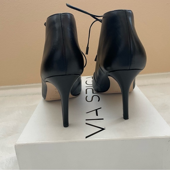 Via Spiga Shoes. - Picture 7 of 8